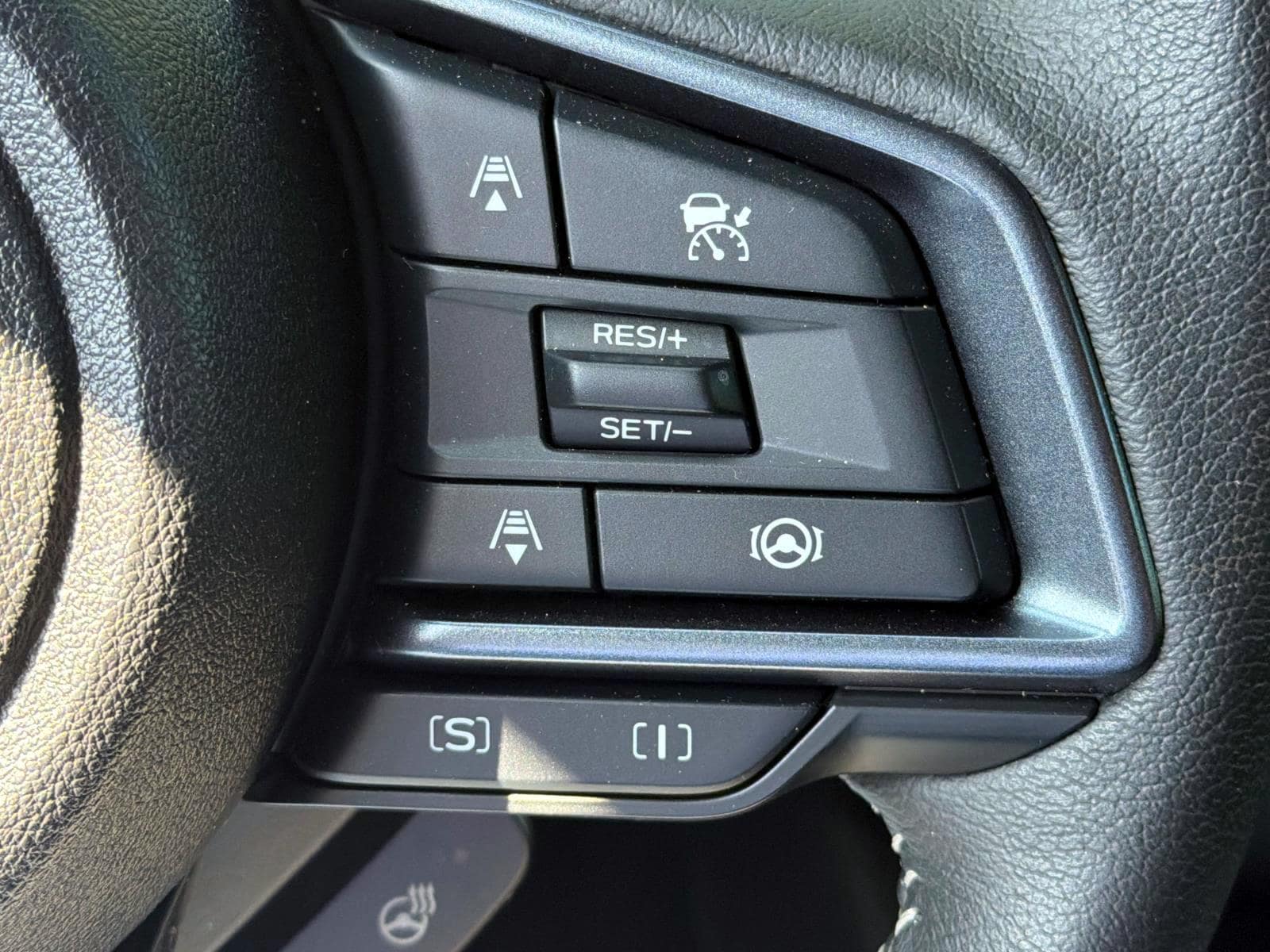 2025 Subaru Forester Limited - Photo 19
