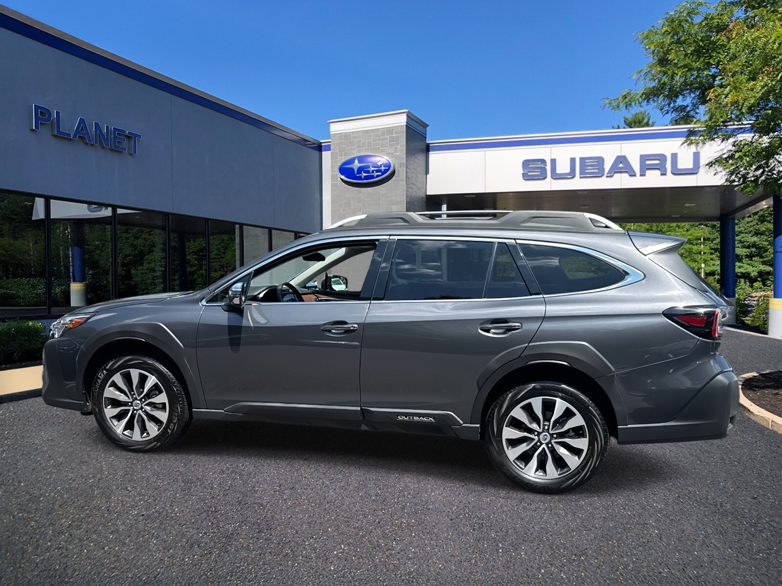 2024 Subaru Outback Touring XT photo 4