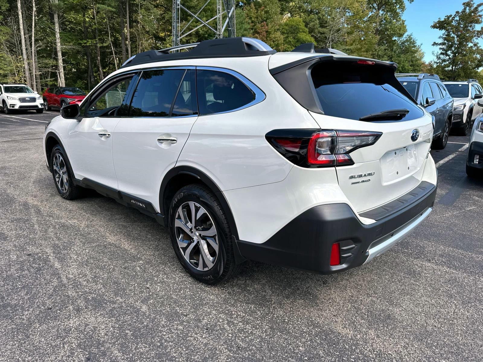 2022 Subaru Outback Touring photo 3