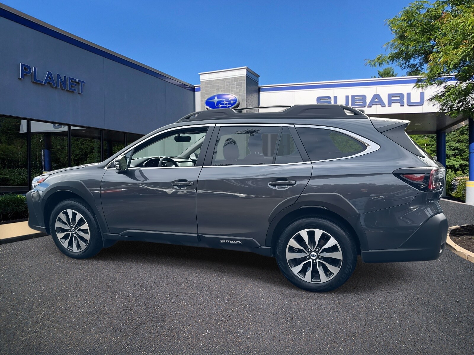 2023 Subaru Outback Limited photo 2