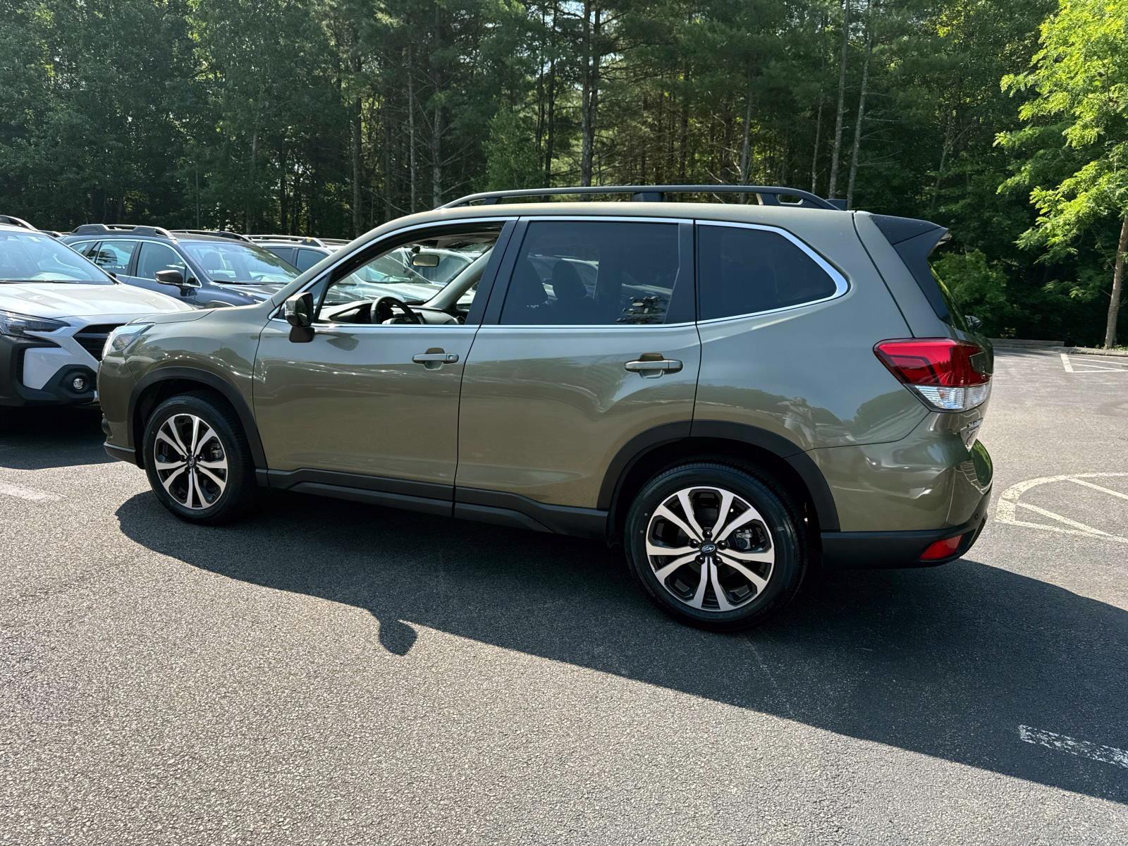 2024 Subaru Forester Limited photo 4