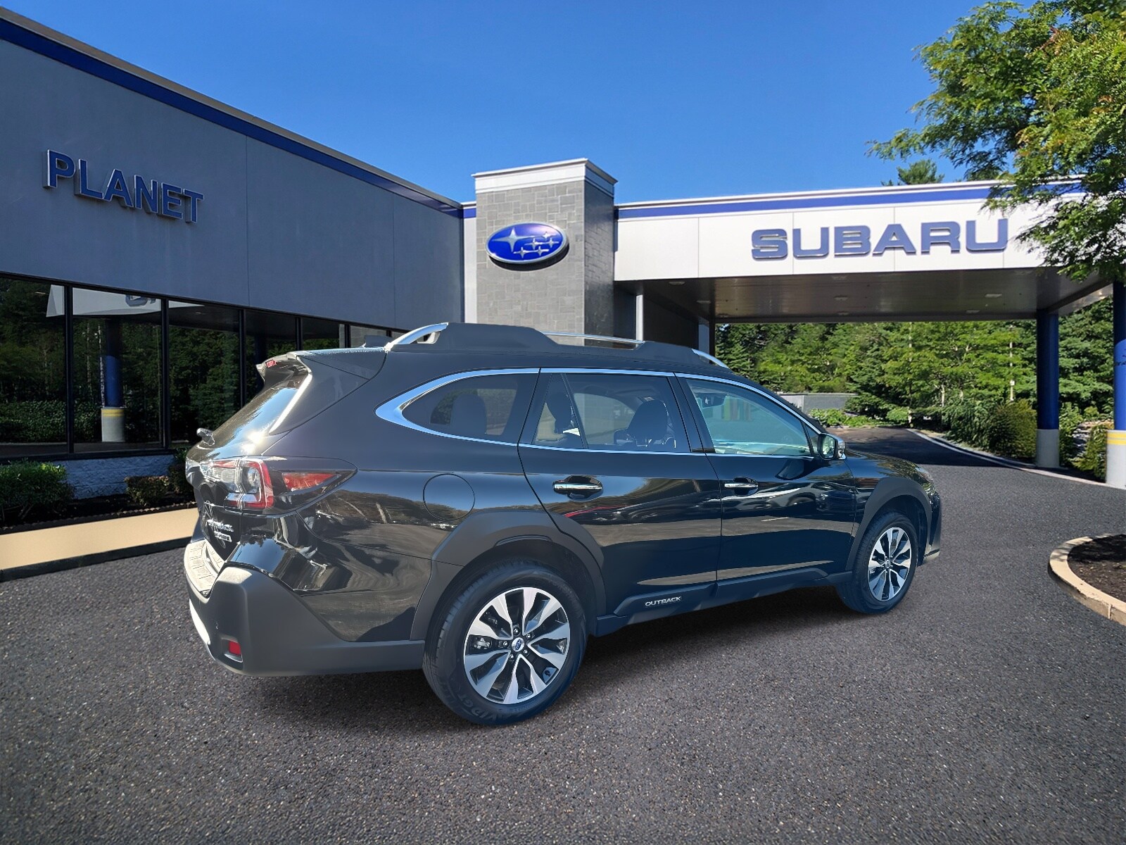 2024 Subaru Outback Touring photo 2