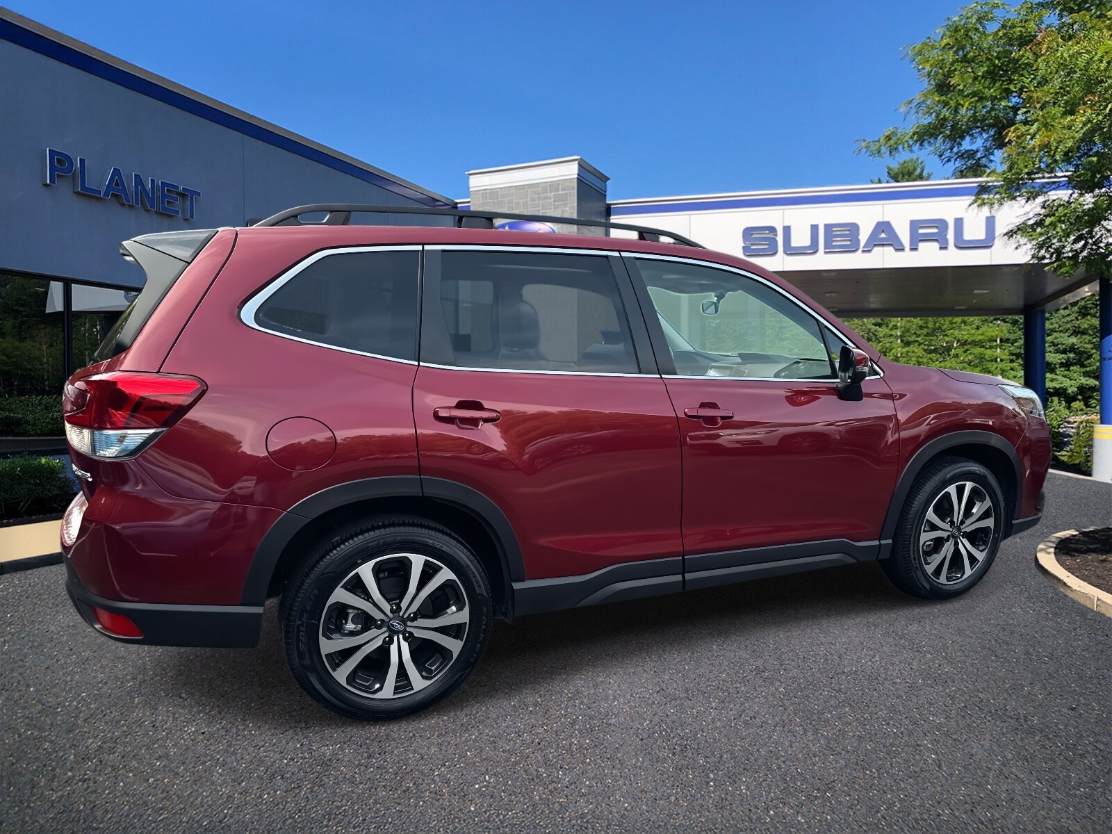 2024 Subaru Forester Limited photo 2