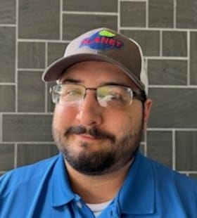 Staff member Lenny Rowe from 38e6286fca42