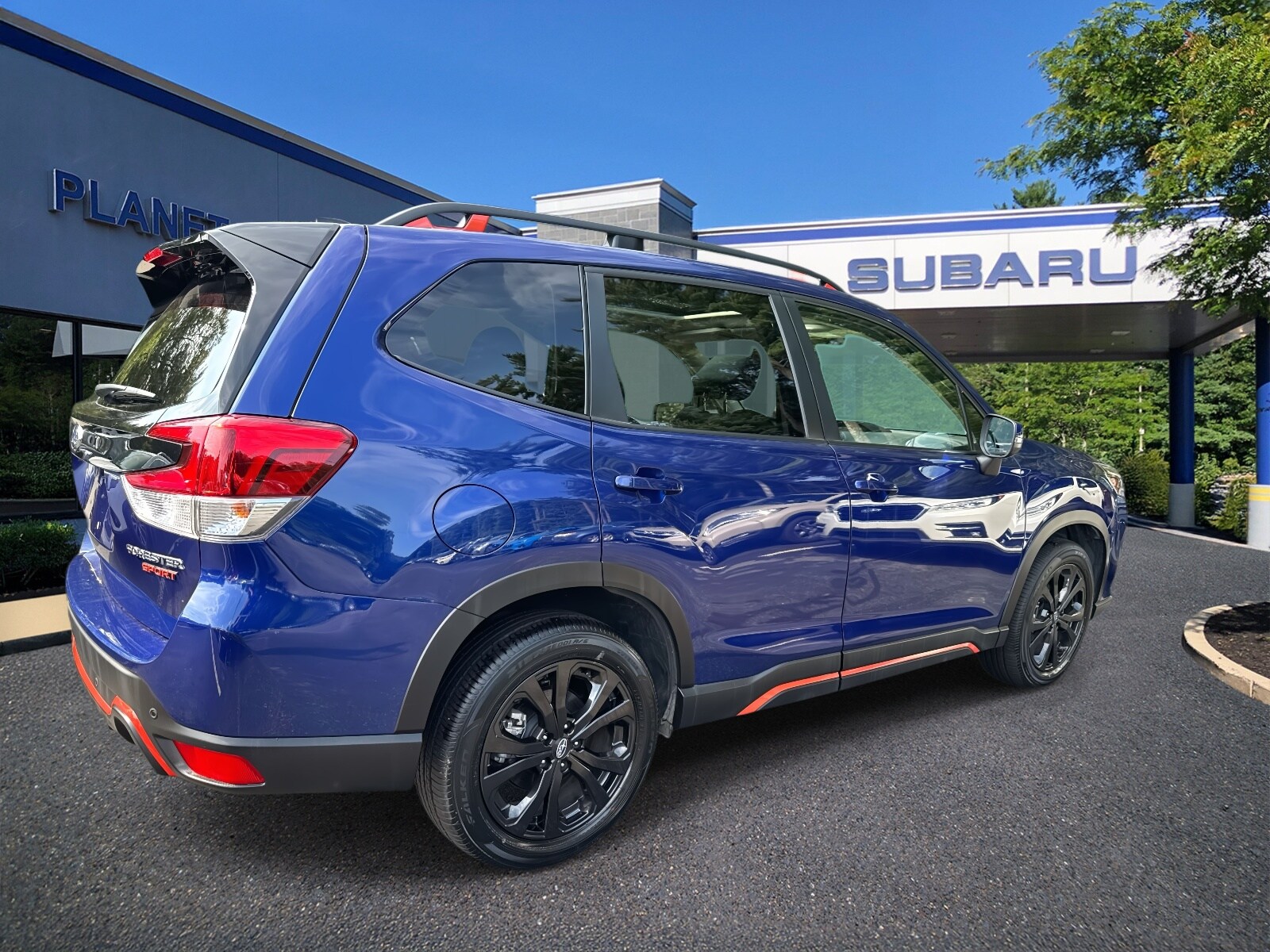 2024 Subaru Forester Sport photo 2