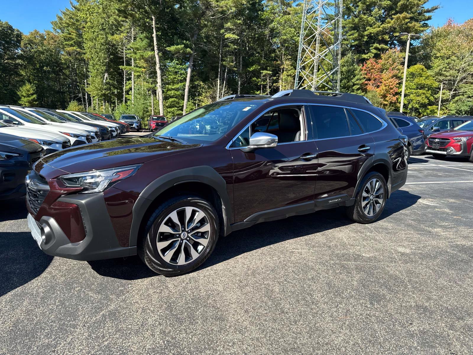 2025 Subaru Outback Touring photo 2