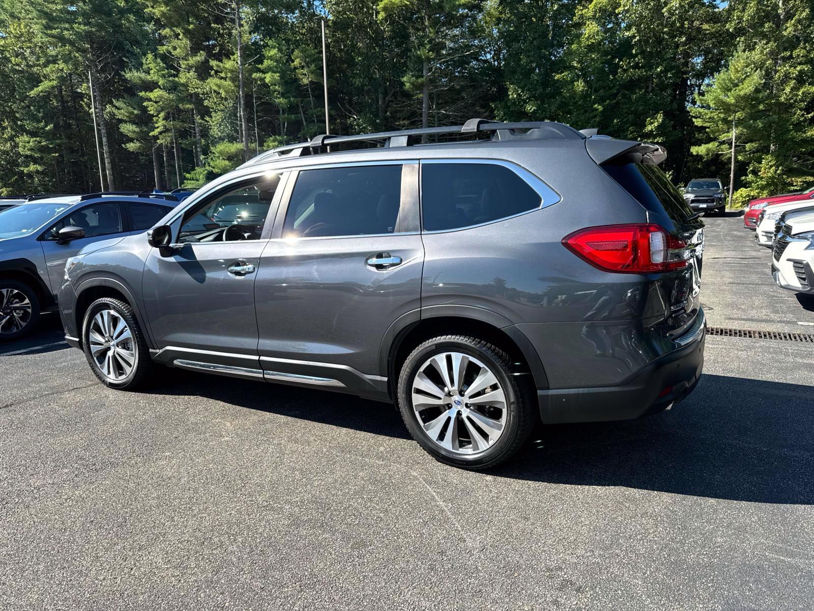 2021 Subaru Ascent Touring photo 3
