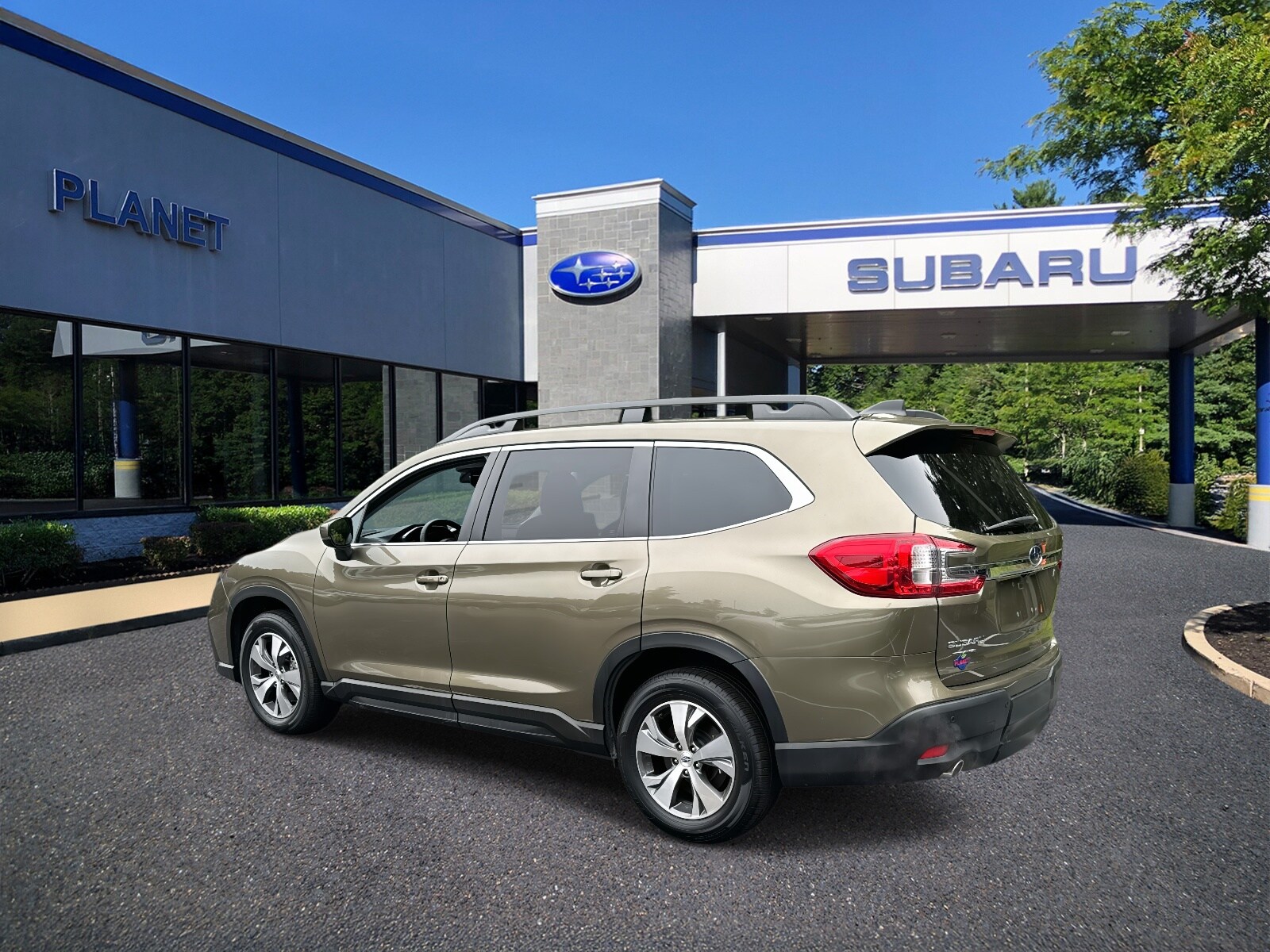 2024 Subaru Ascent Premium photo 3