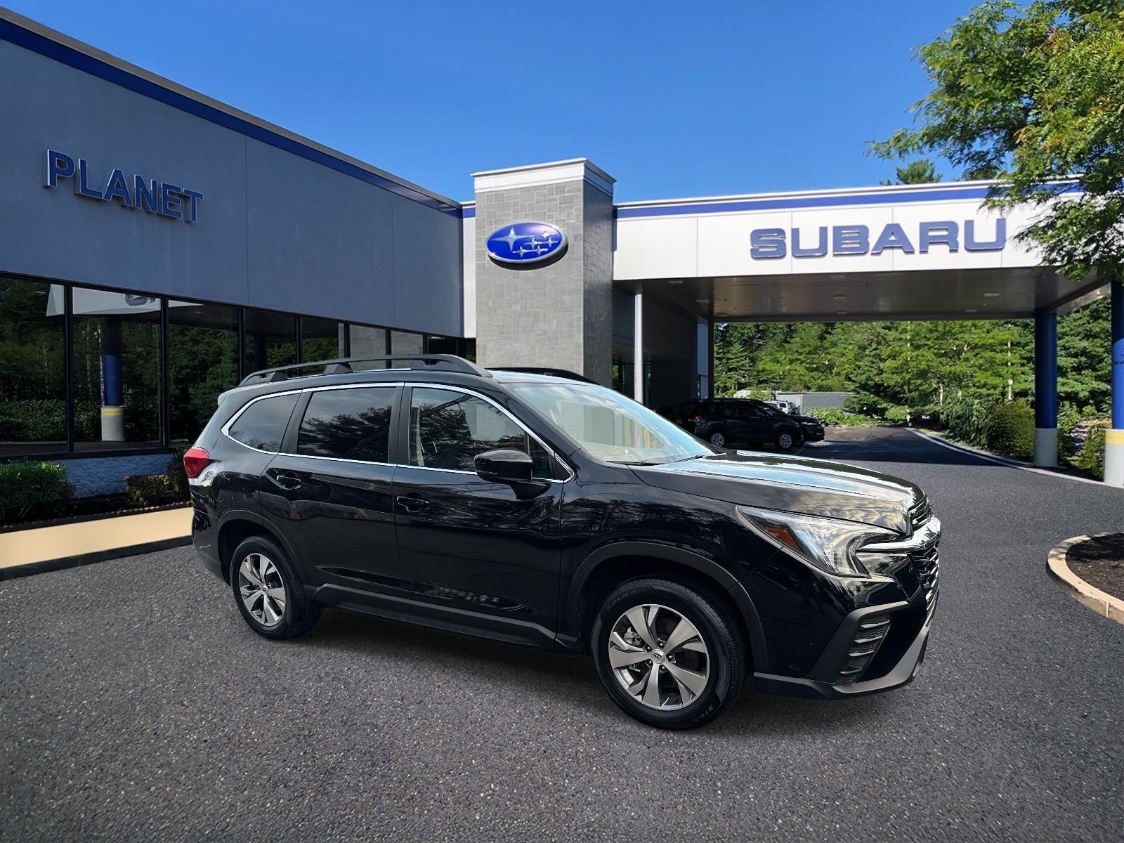 2024 Subaru Ascent Premium's photo