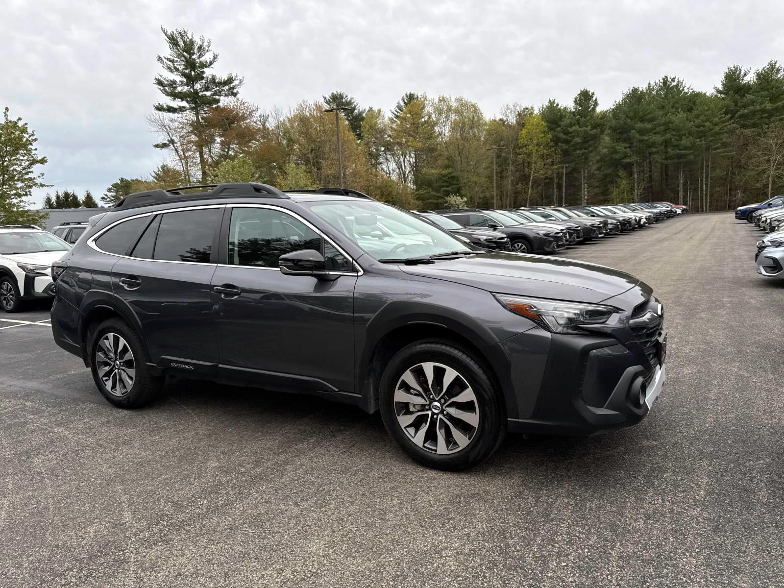 2025 Subaru Outback Limited's photo