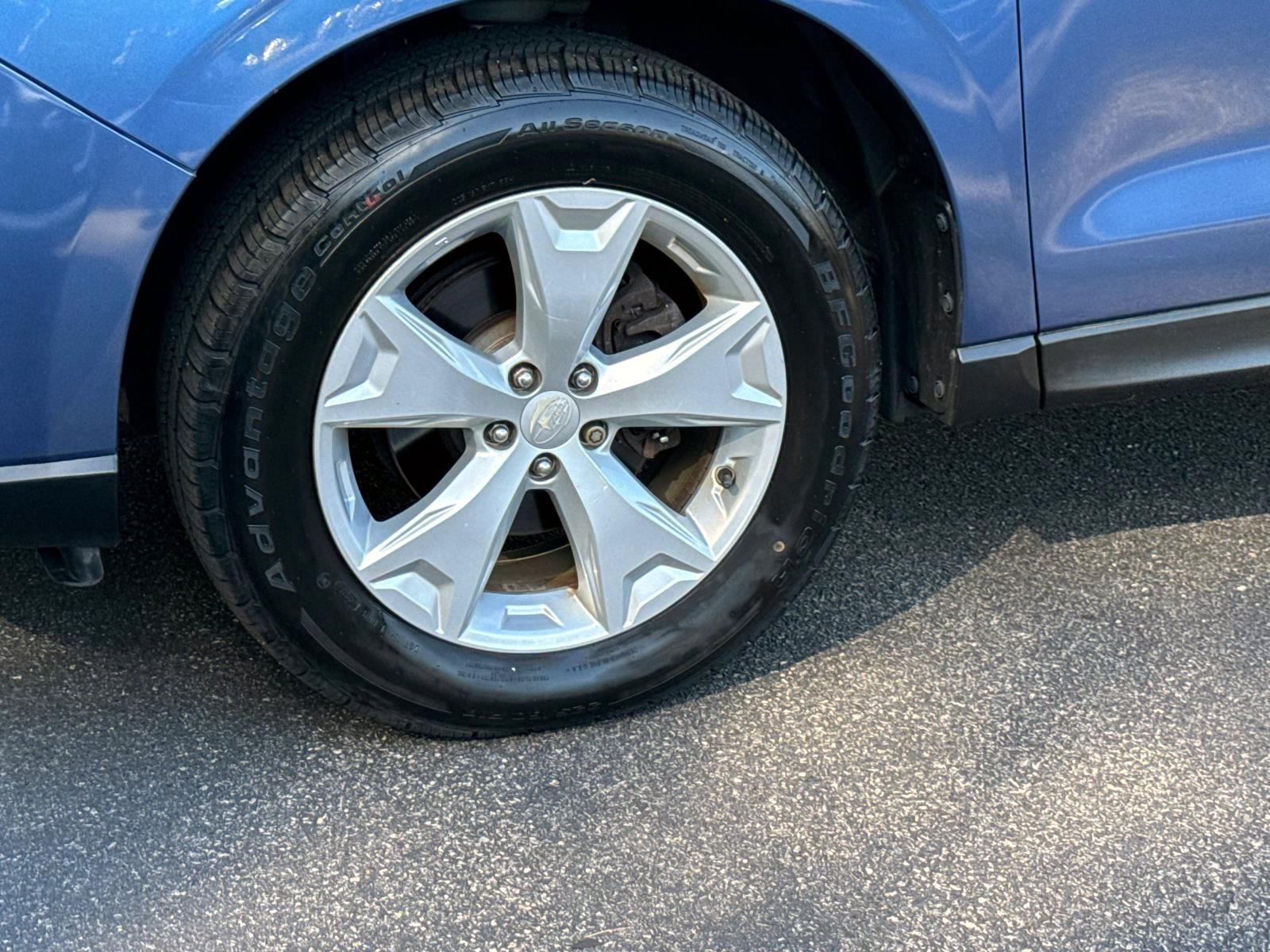 2016 Subaru Forester Limited photo 4