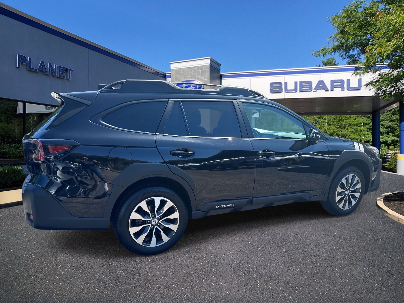 2023 Subaru Outback Onyx Edition XT photo 2