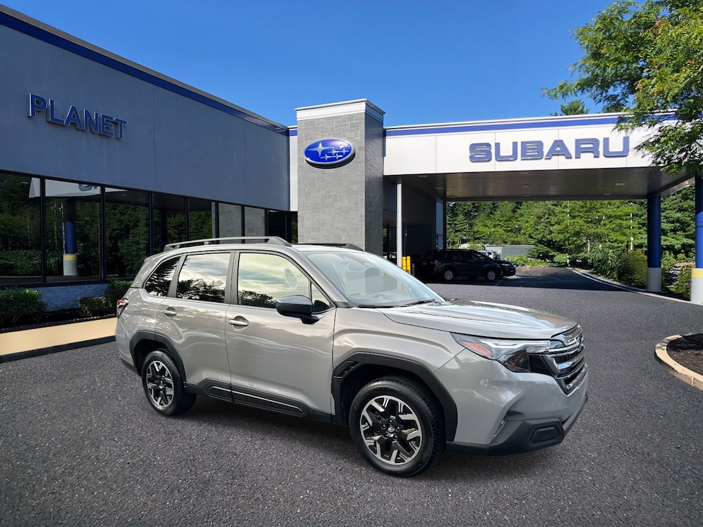 Used 2025 Subaru Forester Premium AWD Sport Utility