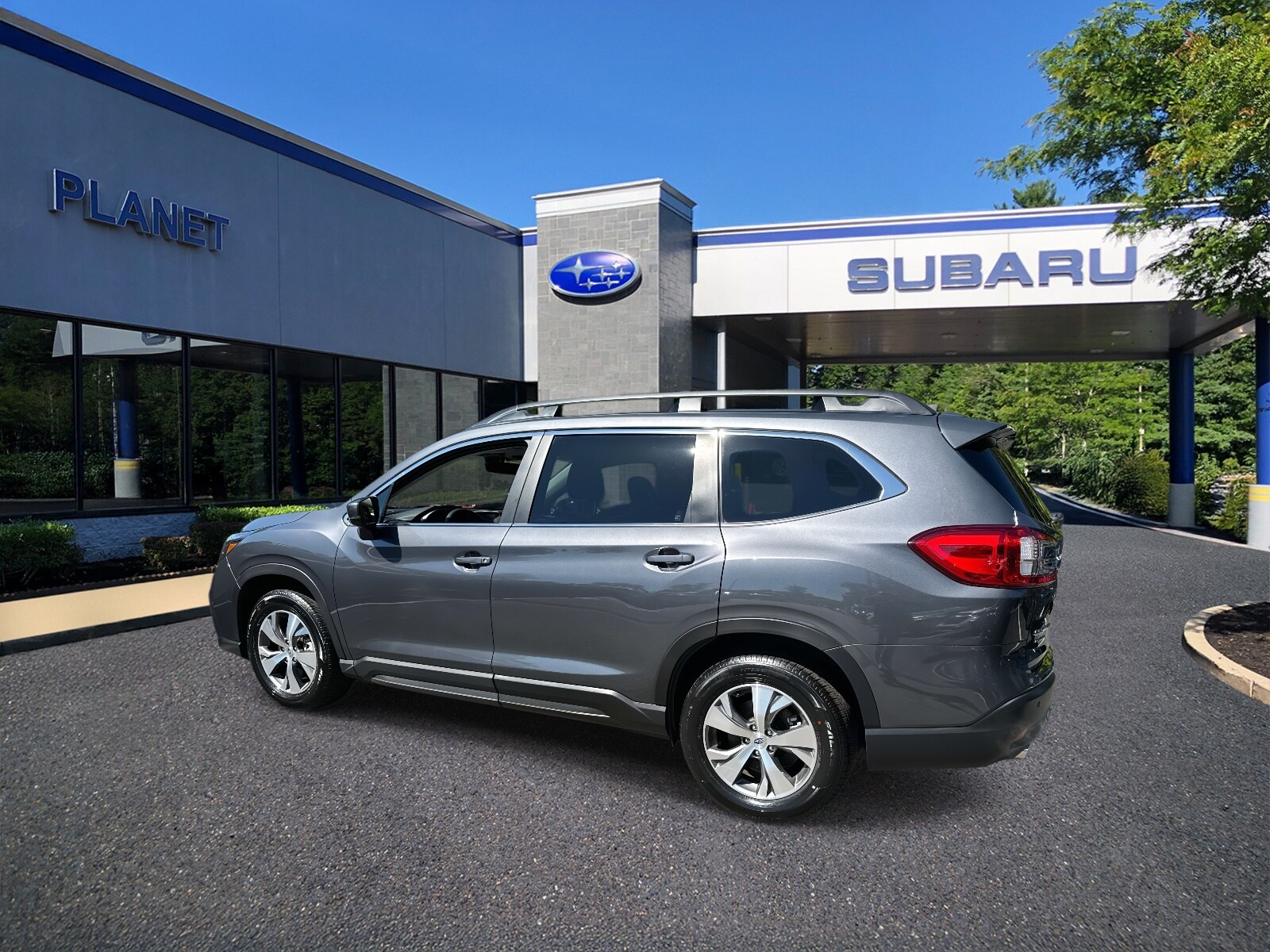 2024 Subaru Ascent Premium photo 2