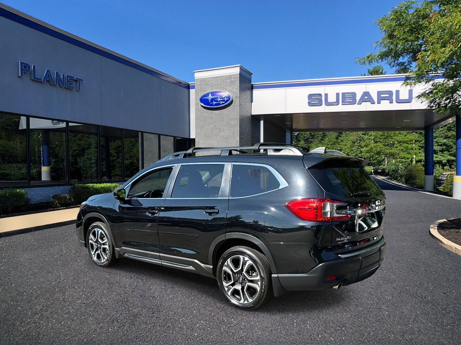 2024 Subaru Ascent Limited photo 4