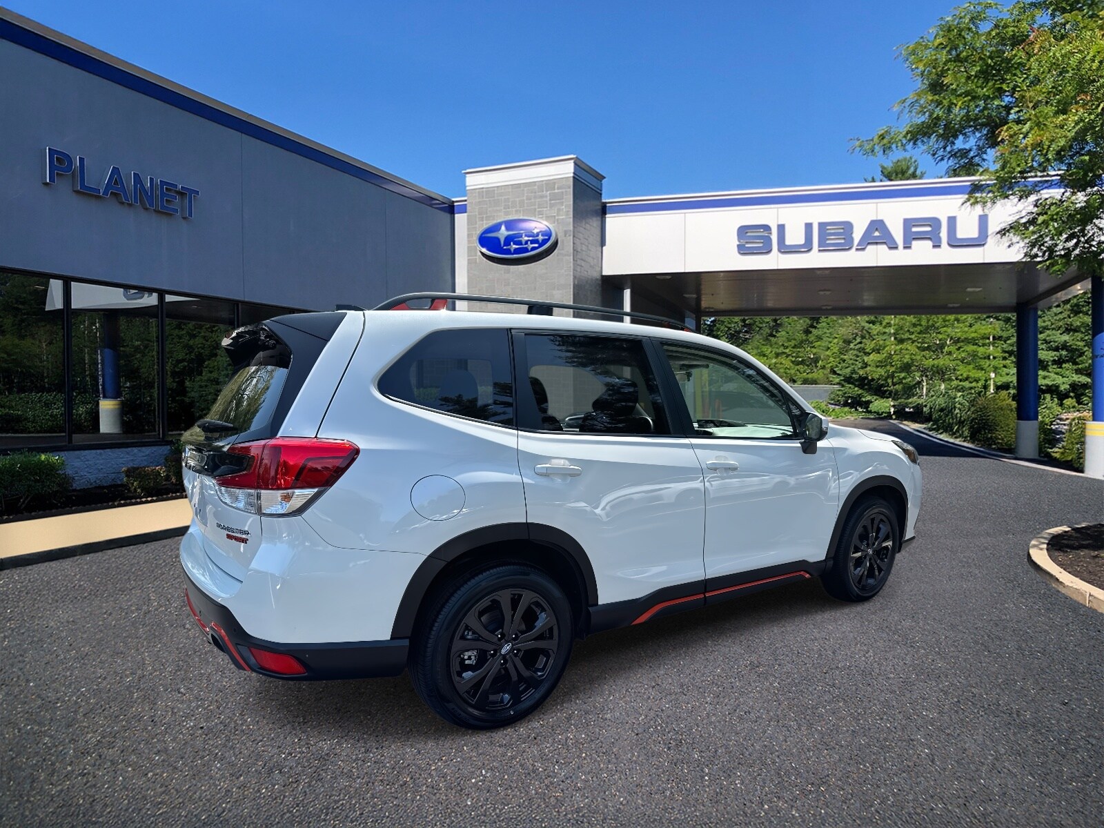 2024 Subaru Forester Sport photo 2
