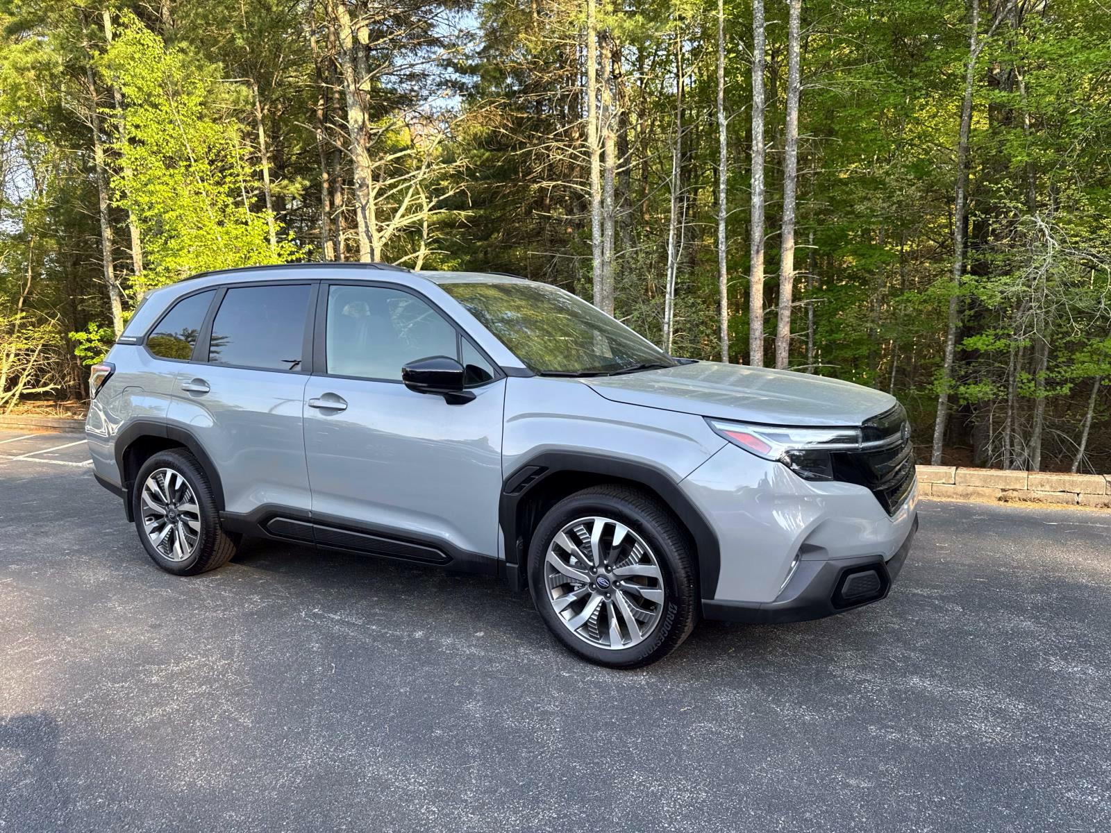 2025 Subaru Forester Touring's photo