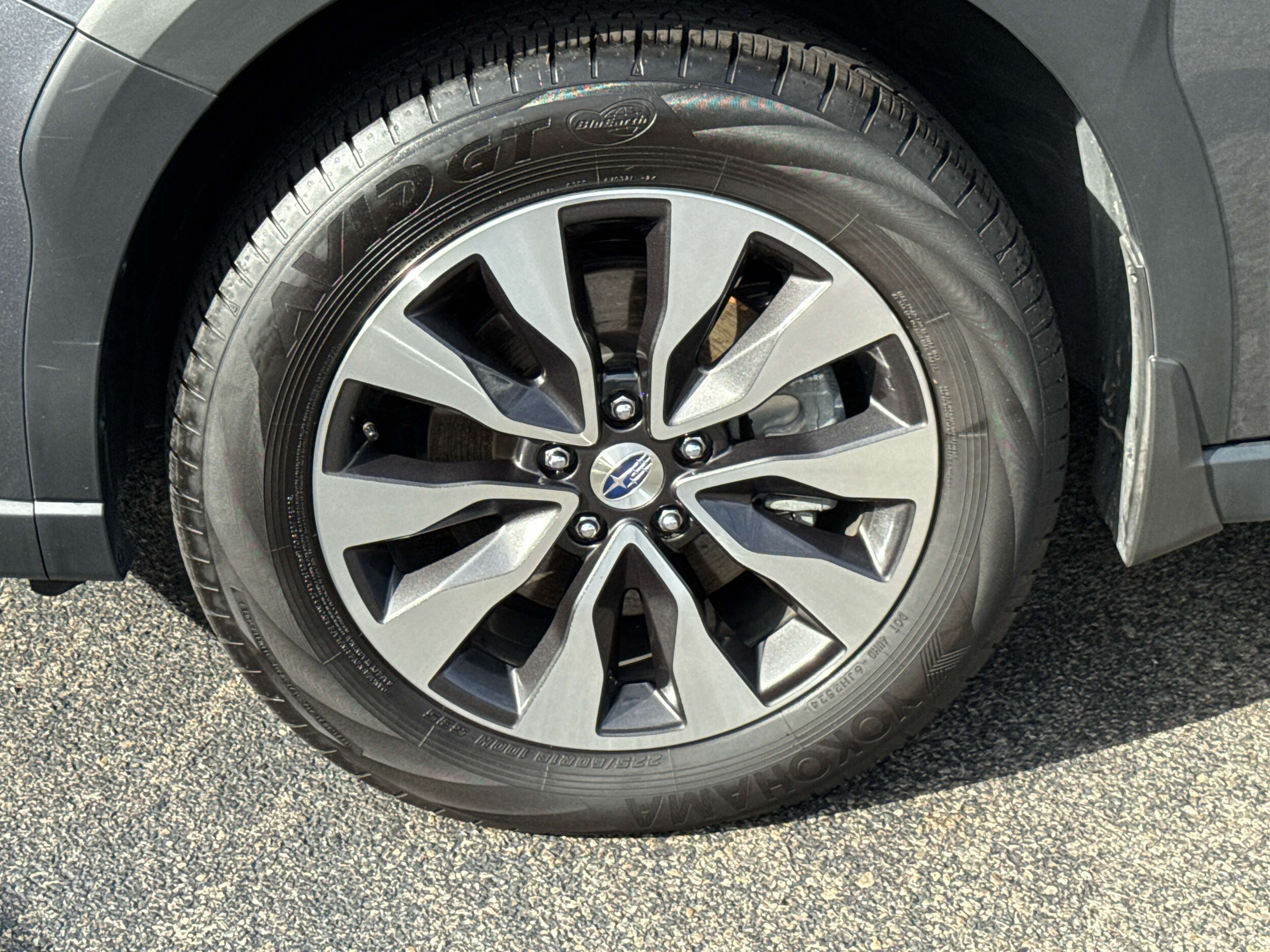 2025 Subaru Outback Touring XT photo 2