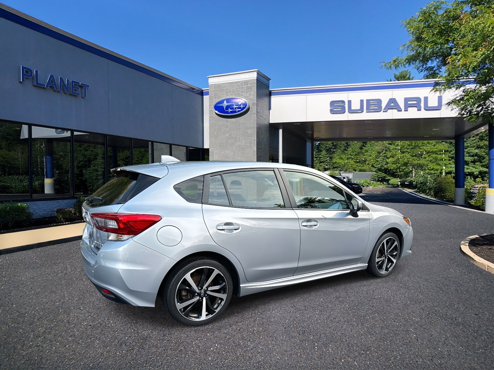 2023 Subaru Impreza Sport photo 2