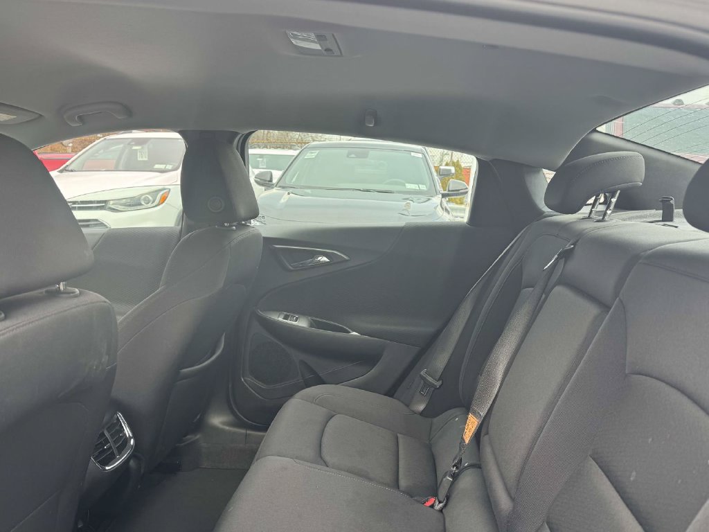 2024 Chevrolet Malibu 1LT - Photo 10