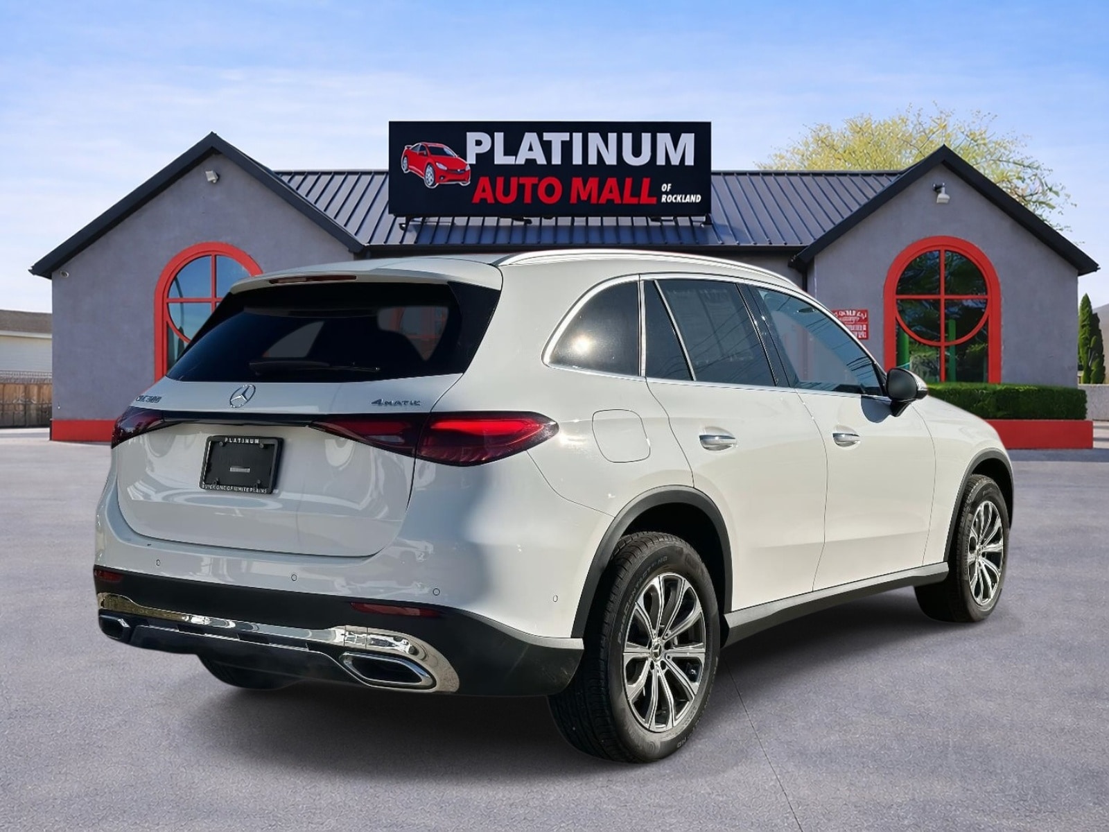 2024 Mercedes-Benz GLC GLC 300 - Photo 4