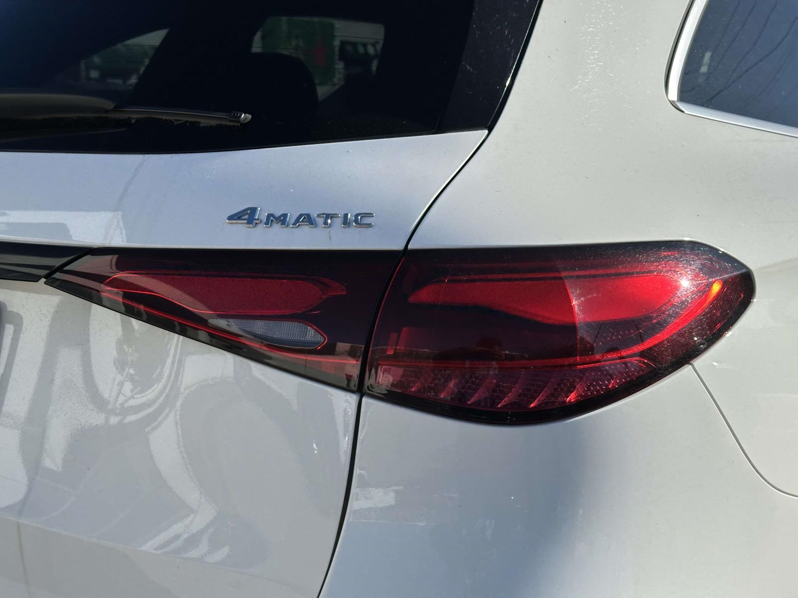 2024 Mercedes-Benz GLC GLC 300 - Photo 12