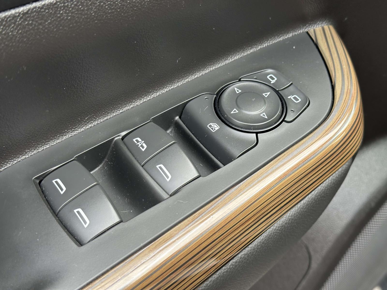 2023 GMC Acadia SLE - Photo 20