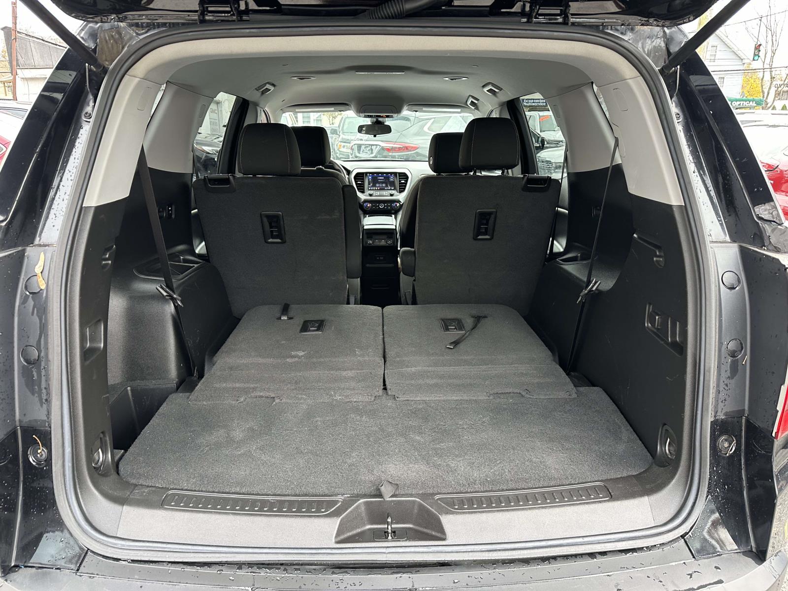 2023 GMC Acadia SLE - Photo 12