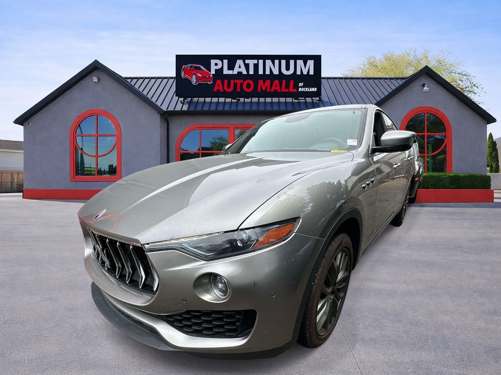 2018 Maserati Levante Levante's photo