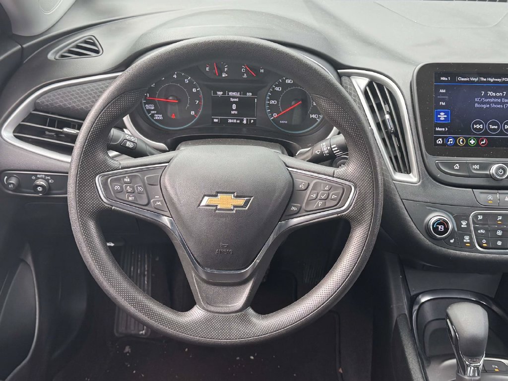 2024 Chevrolet Malibu 1LT - Photo 12