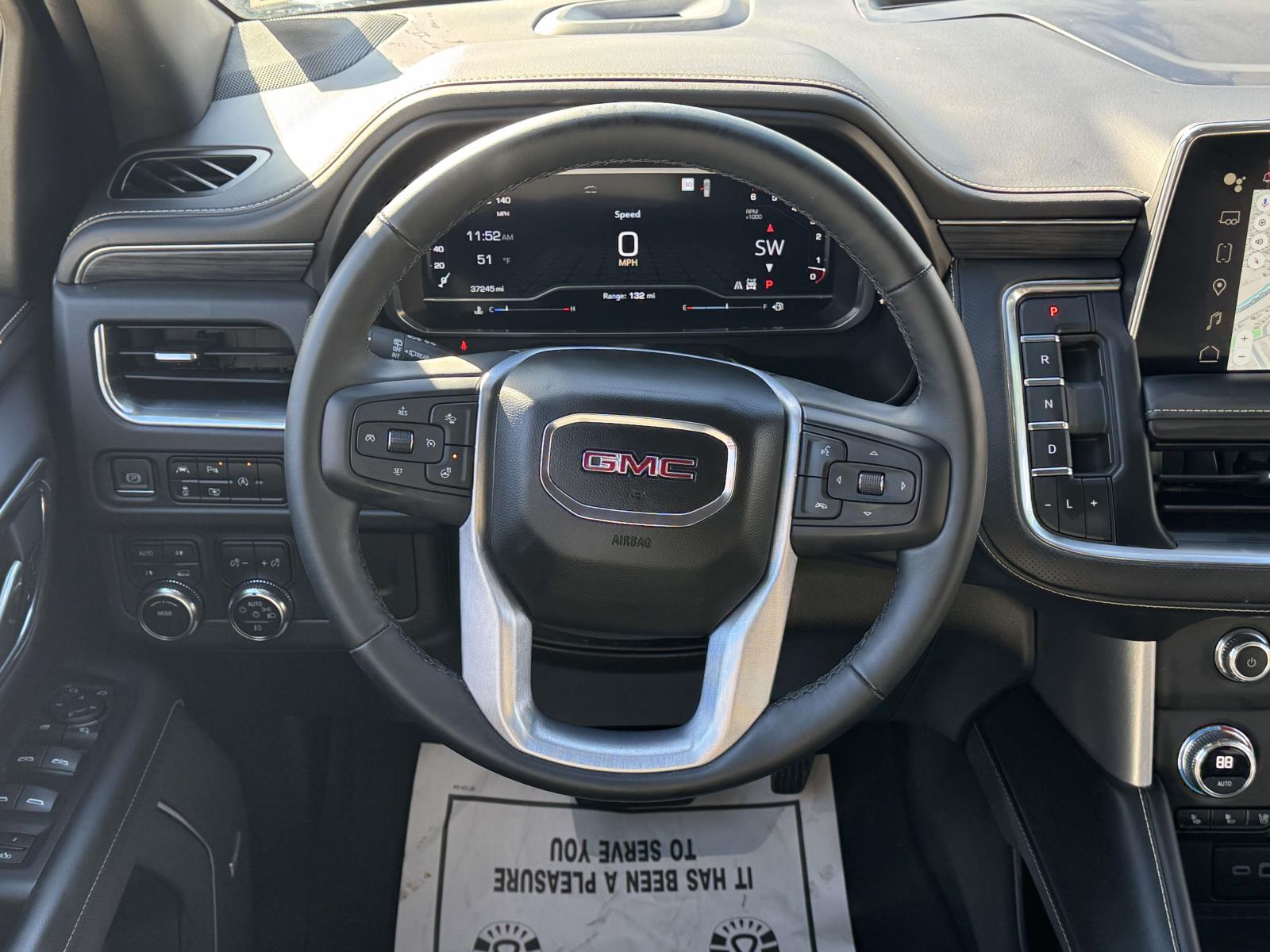 2023 GMC Yukon SLT - Photo 14
