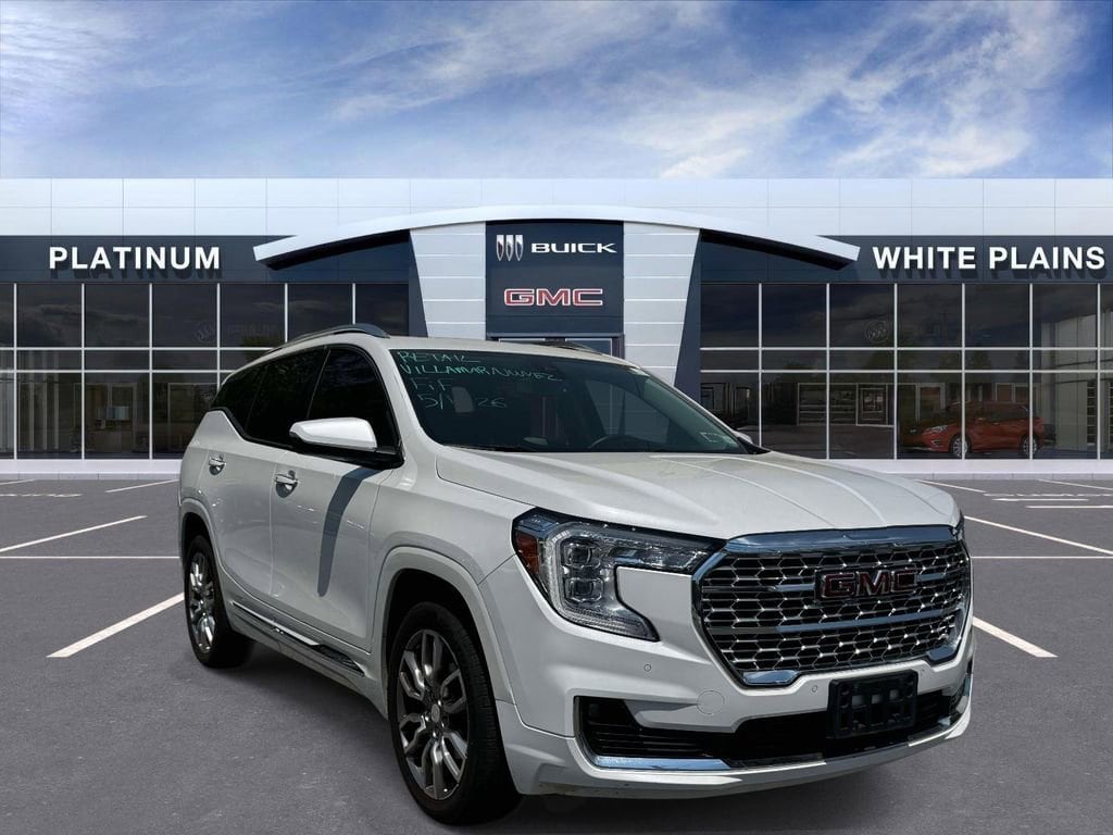 2023 GMC Terrain Denali AWD's photo