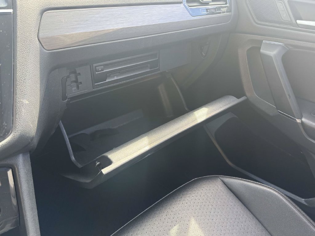 2020 Volkswagen Tiguan SE R-LINE BLACK - Photo 34