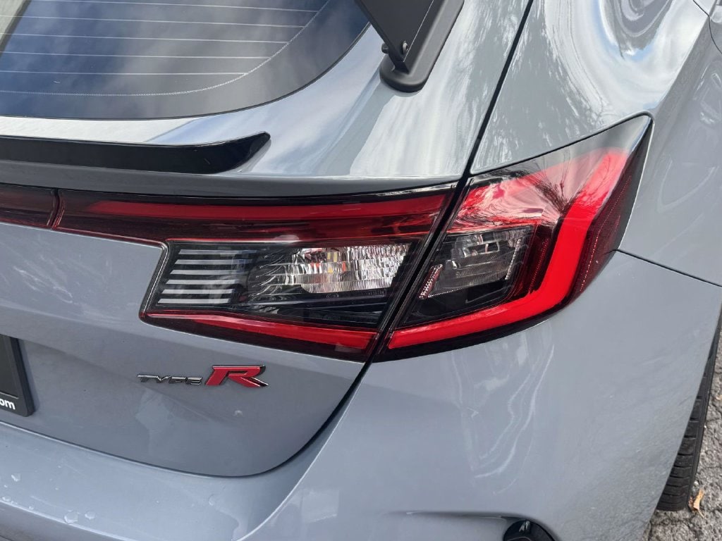 2023 Honda Civic Hatchback Type-R - Photo 11