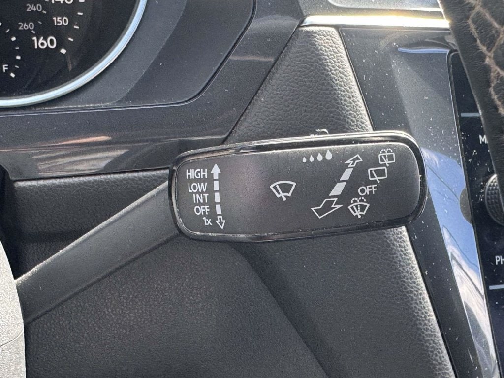 2020 Volkswagen Tiguan SE R-LINE BLACK - Photo 26