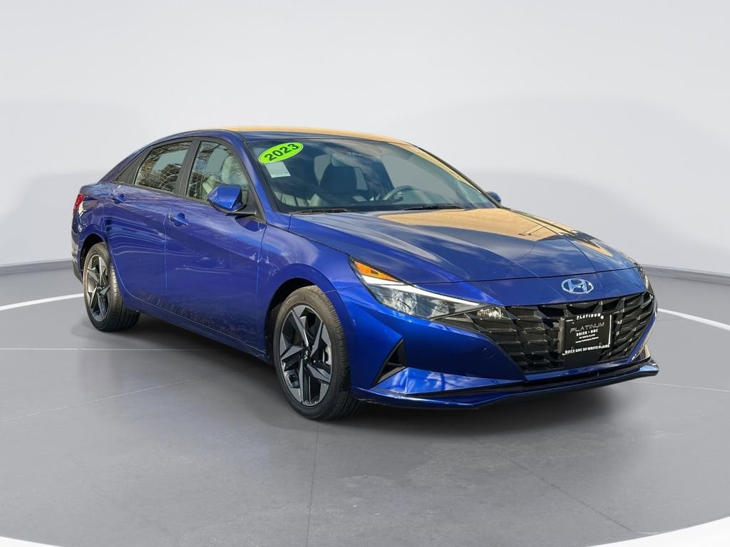 2023 Hyundai Elantra SEL's photo