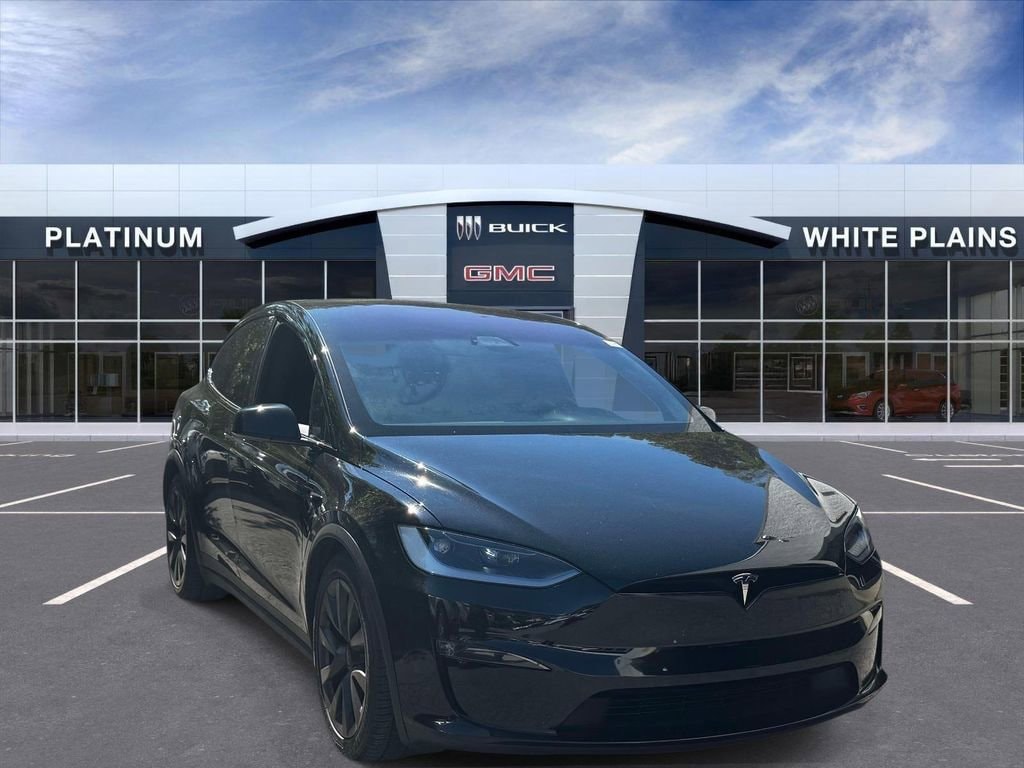 2024 Tesla Model X Long Range's photo