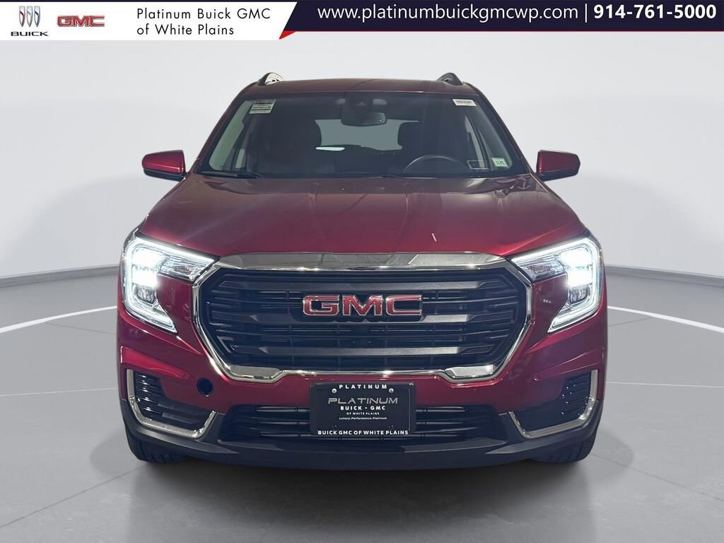 Used 2024 GMC Terrain SLE SUV