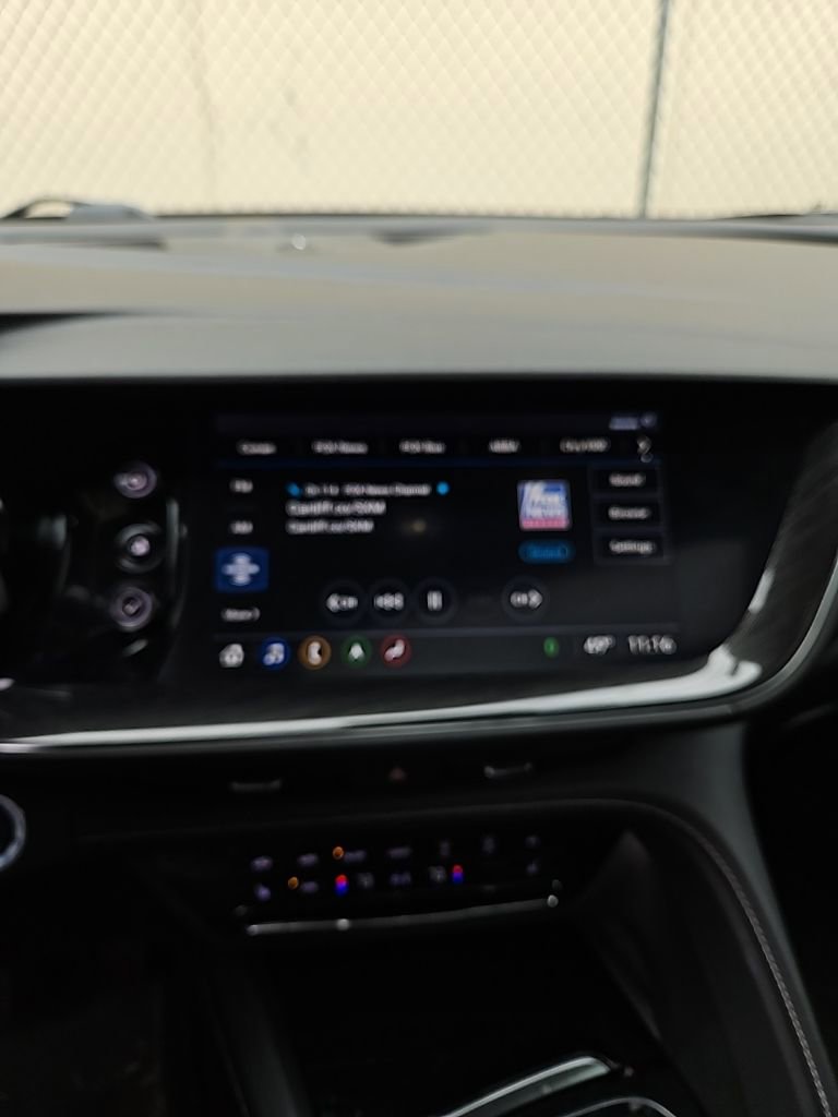 2021 Buick Envision Essence AWD's photo
