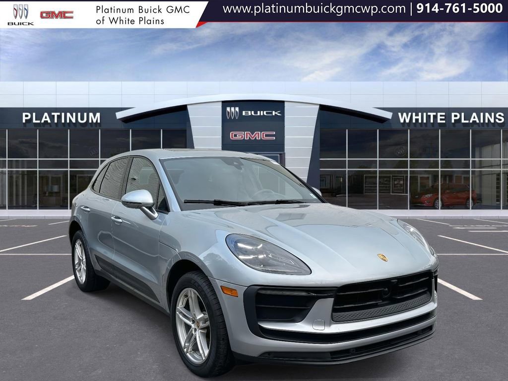 2023 Porsche Macan Base