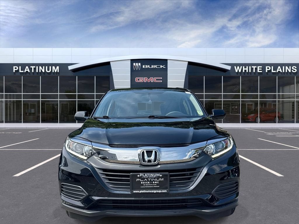 Used 2022 Honda HR-V LX with VIN 3CZRU6H35NM748383 for sale in White Plains, NY