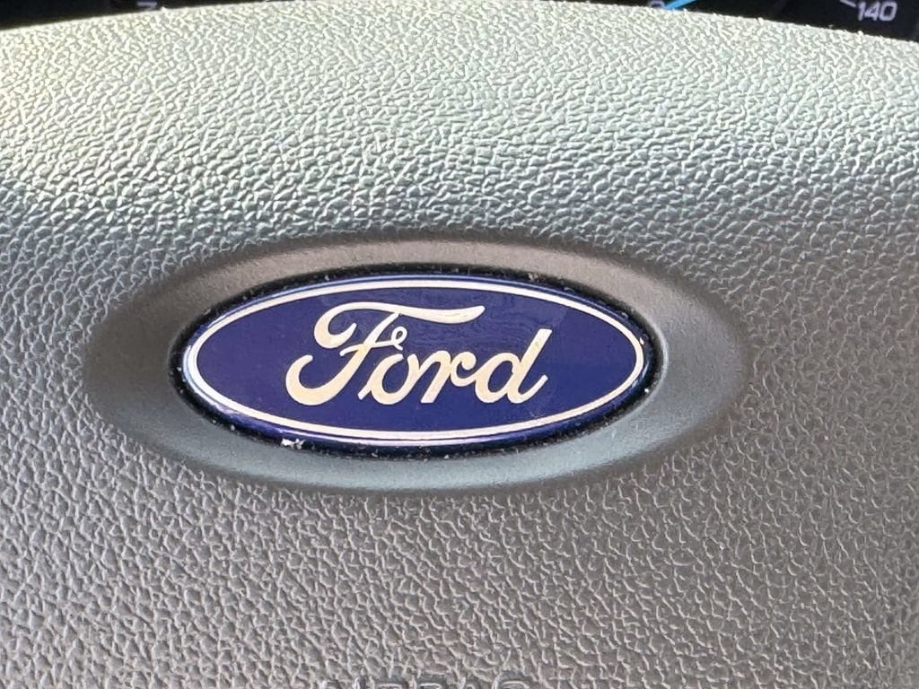 2014 Ford Taurus SE - Photo 30