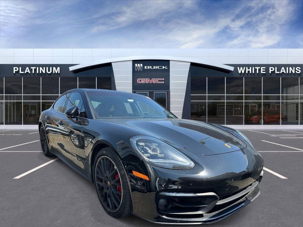 2023 Porsche Panamera 4 Platinum Edition's photo
