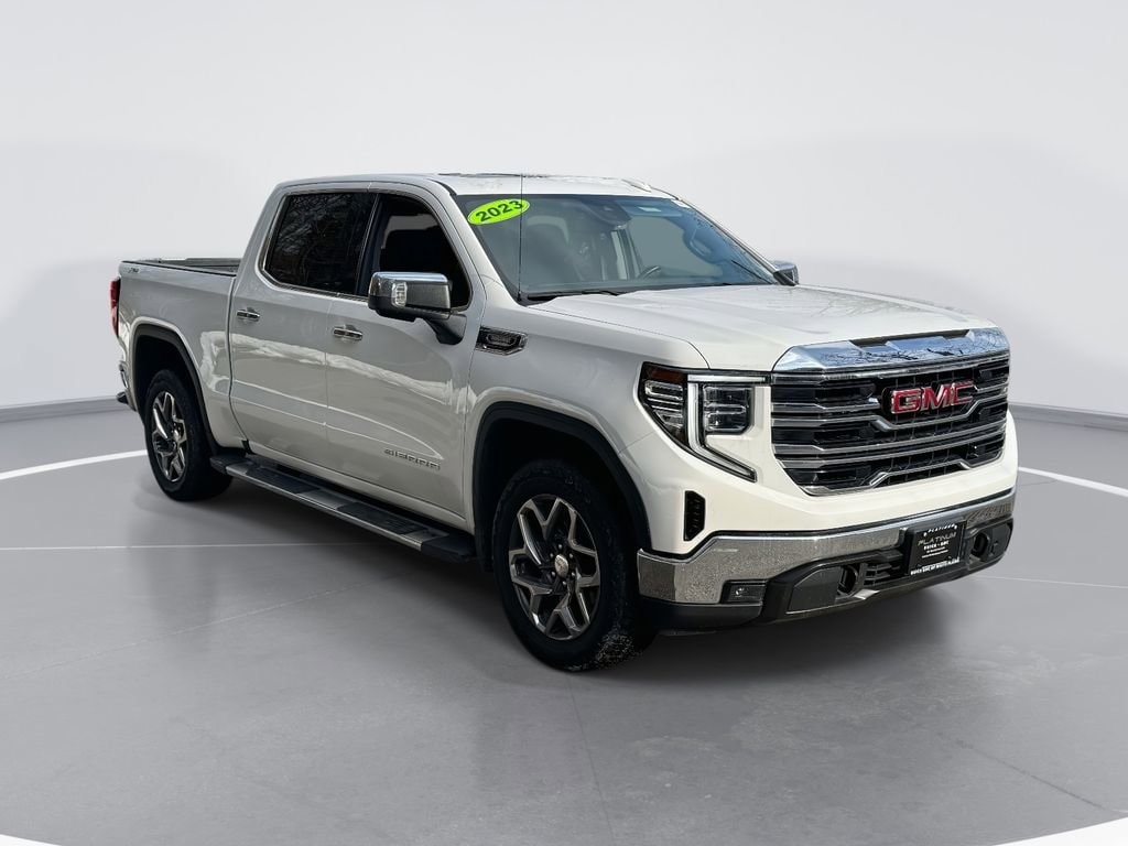 2023 GMC Sierra 1500 SLT's photo