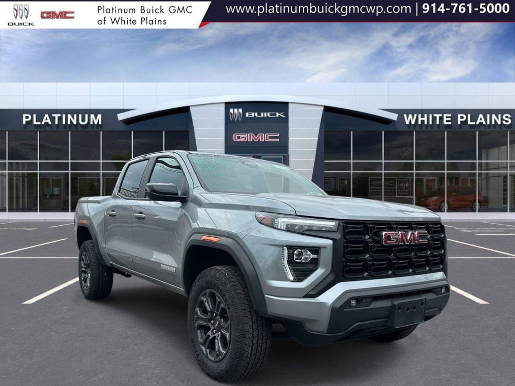 2025 GMC Canyon 2WD Elevation Crew Cab Short Box's photo