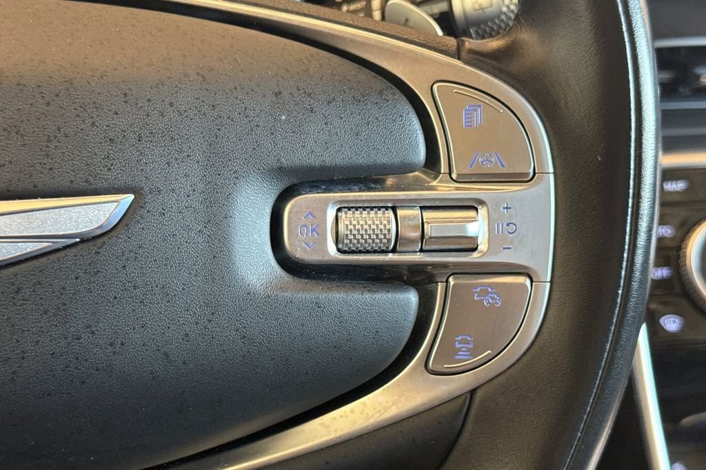 2024 GENESIS GV80 29