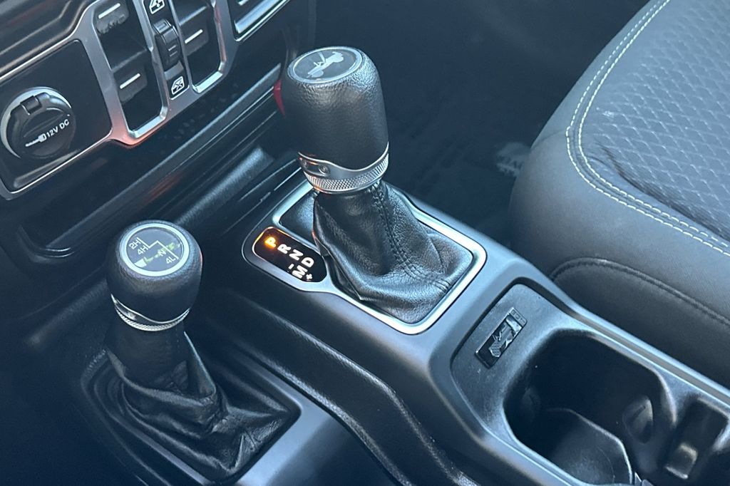 2021 Jeep Wrangler Unlimited 80TH - Photo 19