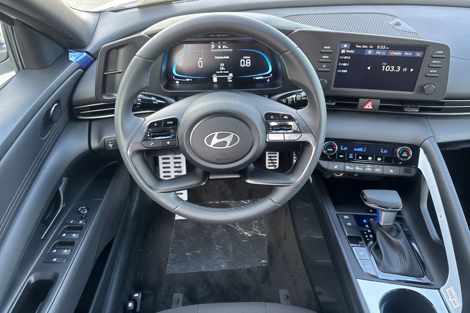 2026 Hyundai Elantra SEL - Photo 15