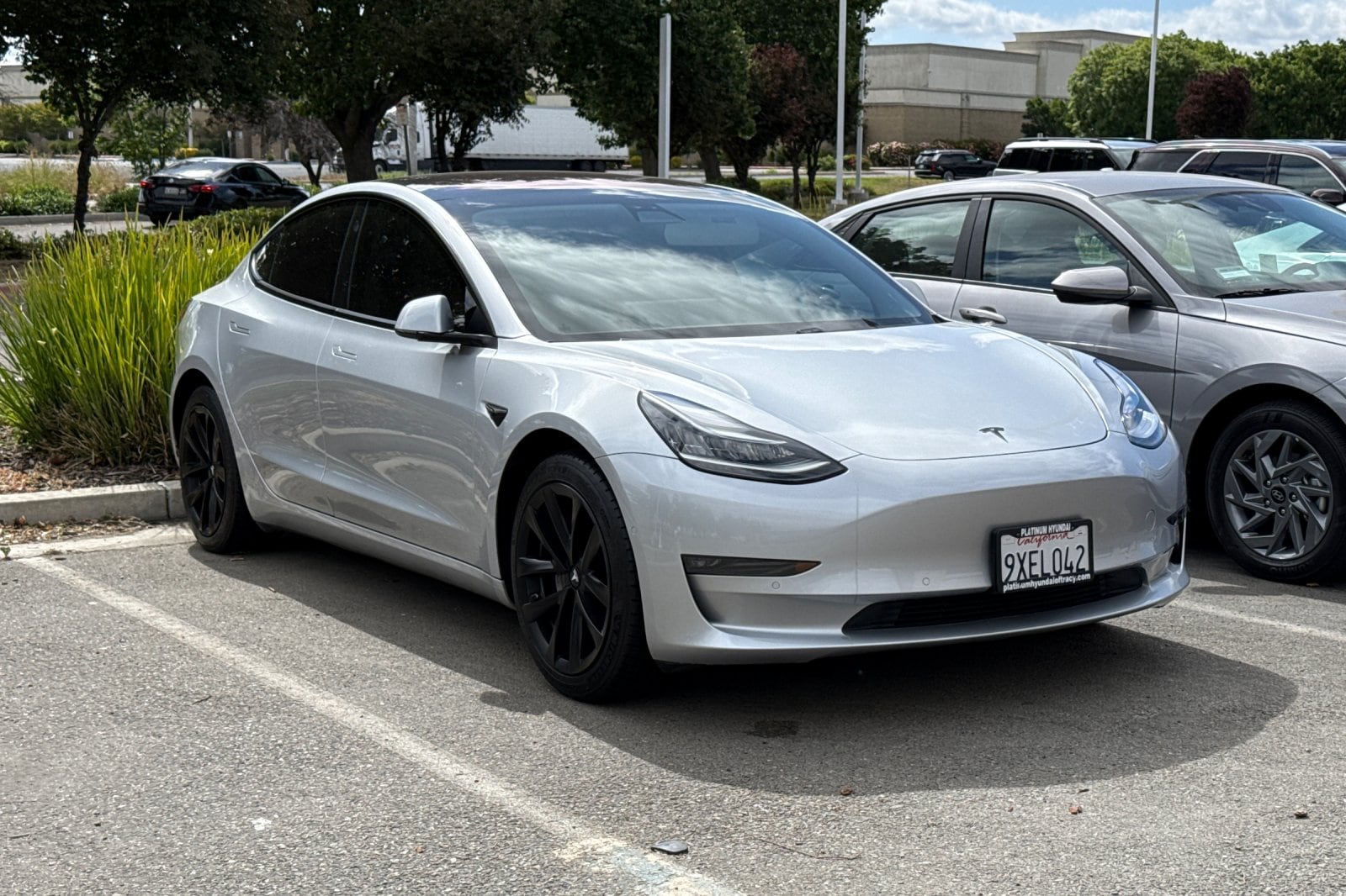 Used 2018 Tesla Model 3 Long Range with VIN 5YJ3E1EA4JF037562 for sale in Tracy, CA