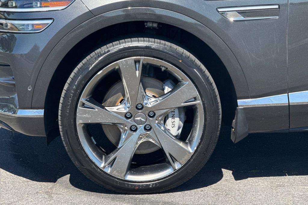 2024 GENESIS GV80 33